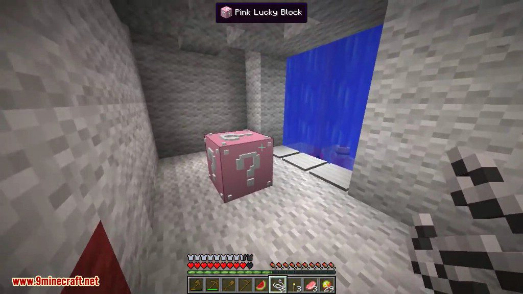 Lucky Block Pink Mod Screenshots 3