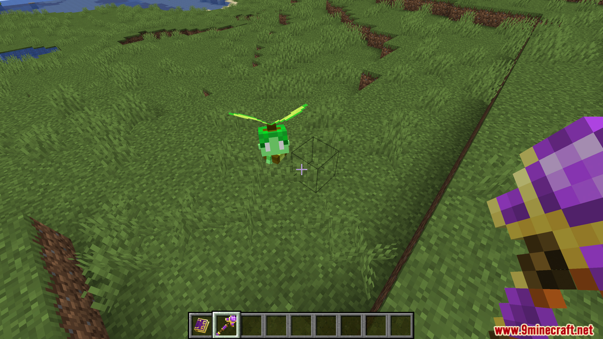 Arsthread Expansion Mod Screenshot 10 A small green flying creature hovering over grass