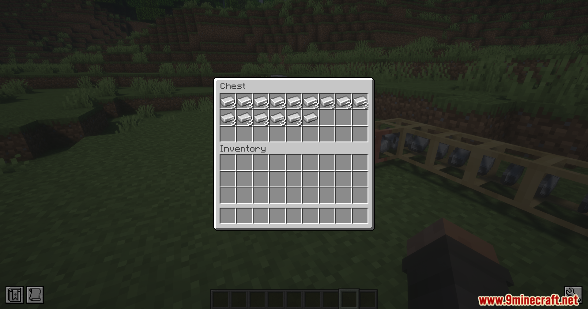 Chest inventory filled with iron ingots transported by the pipe system