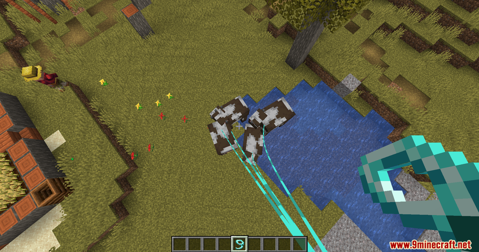 Leashed Mod Screenshot 2 Player using the Leashed mod diamond lead on three cows