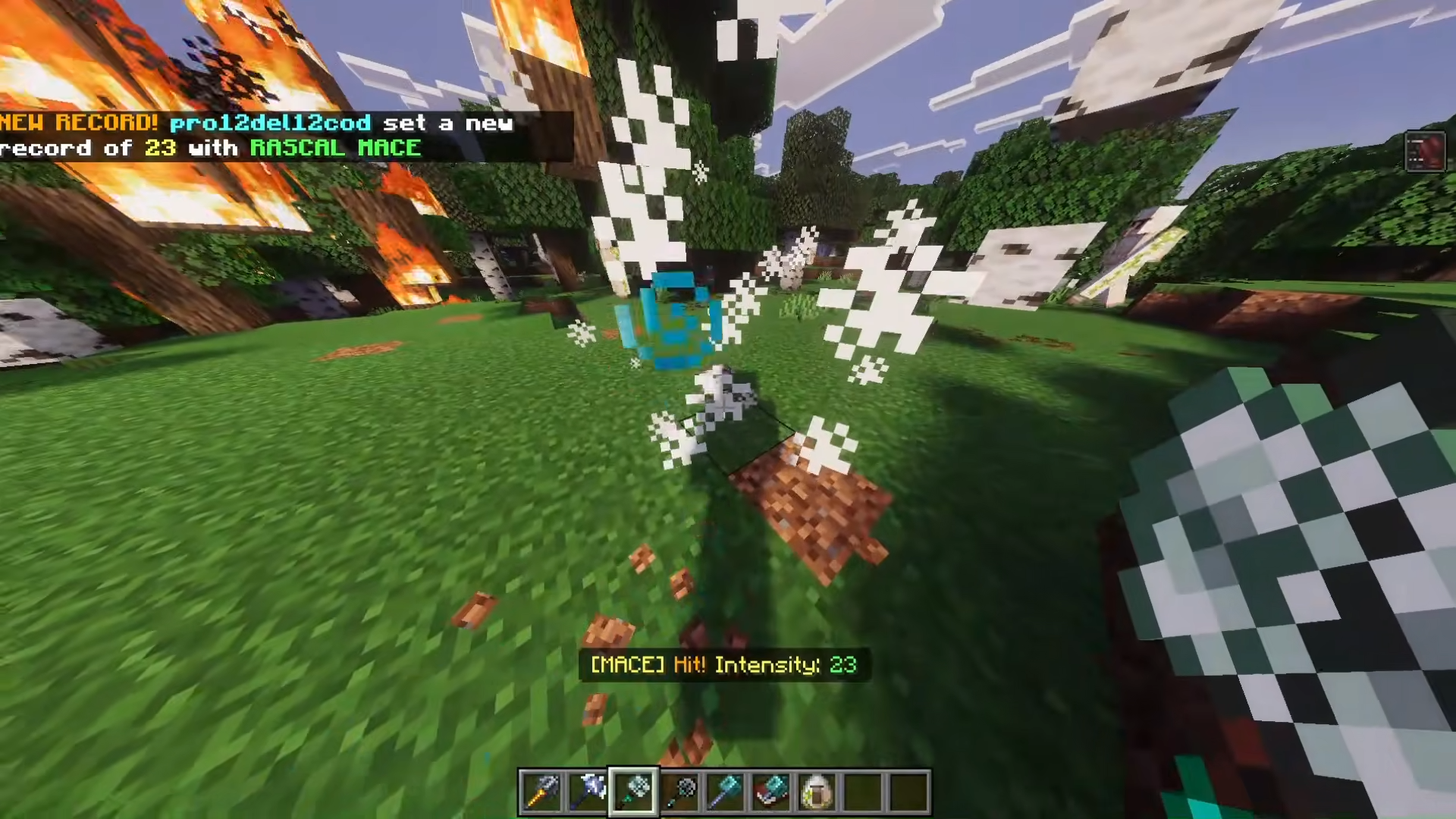 New Maces Overhaul Addon Mod Screenshot 5 Player hitting ground with mace showing new record and hit intensity