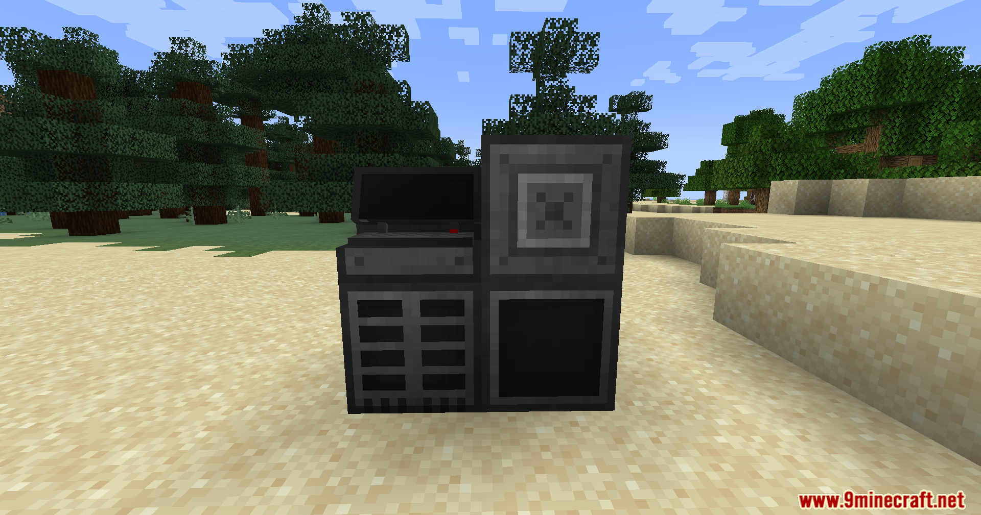 A basic Refined Storage network setup placed on a sandy beach