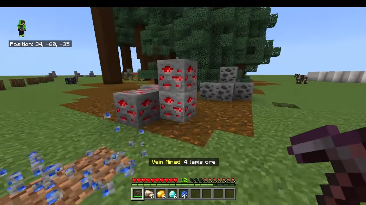 Sh Vein Miner Addon Mod Screenshot 4 Player instantly mining a group of lapis lazuli ore blocks