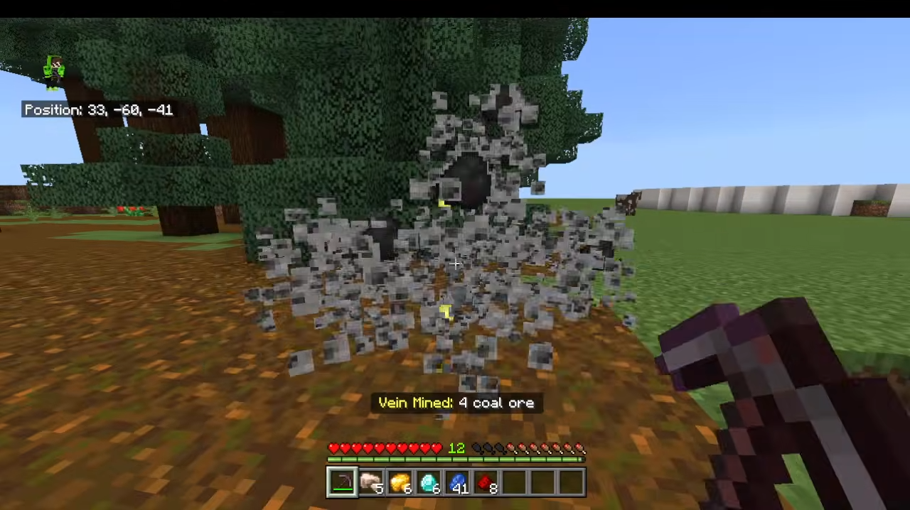 Sh Vein Miner Addon Mod Screenshot 5 Player using vein miner to break multiple coal ores at once