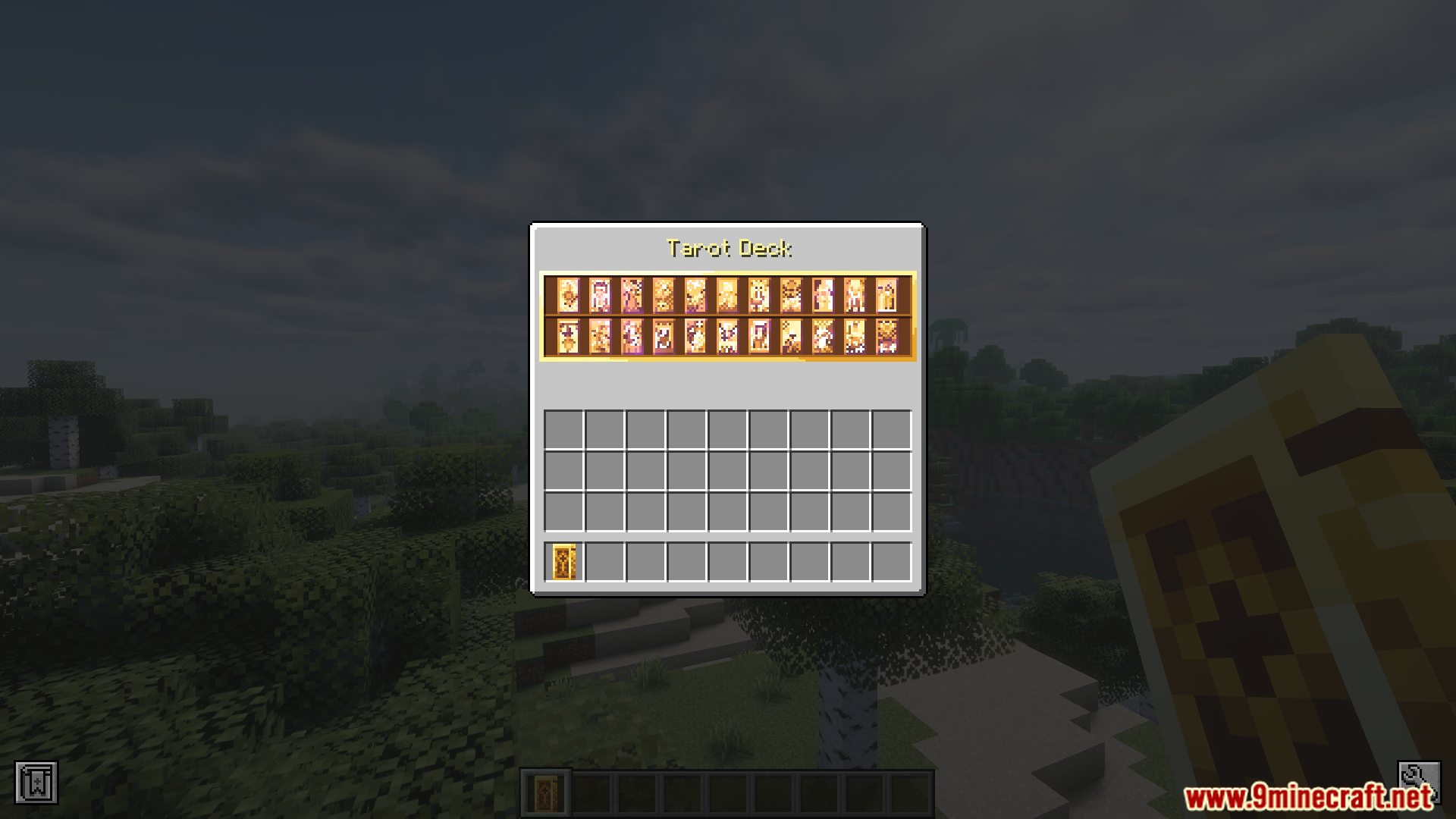 Player viewing the Tarot Deck inventory in Tarotcards Remastered Mod