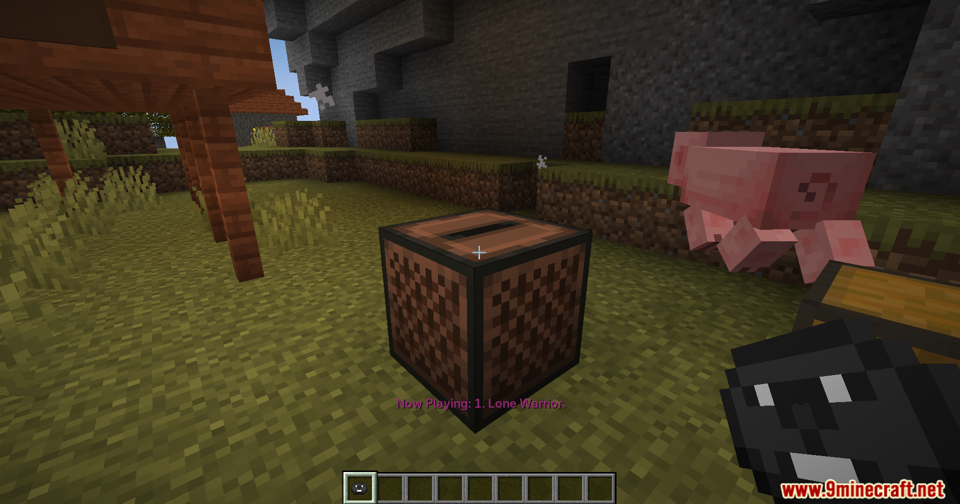 Playing a custom music disc named Lone Warrior in jukebox