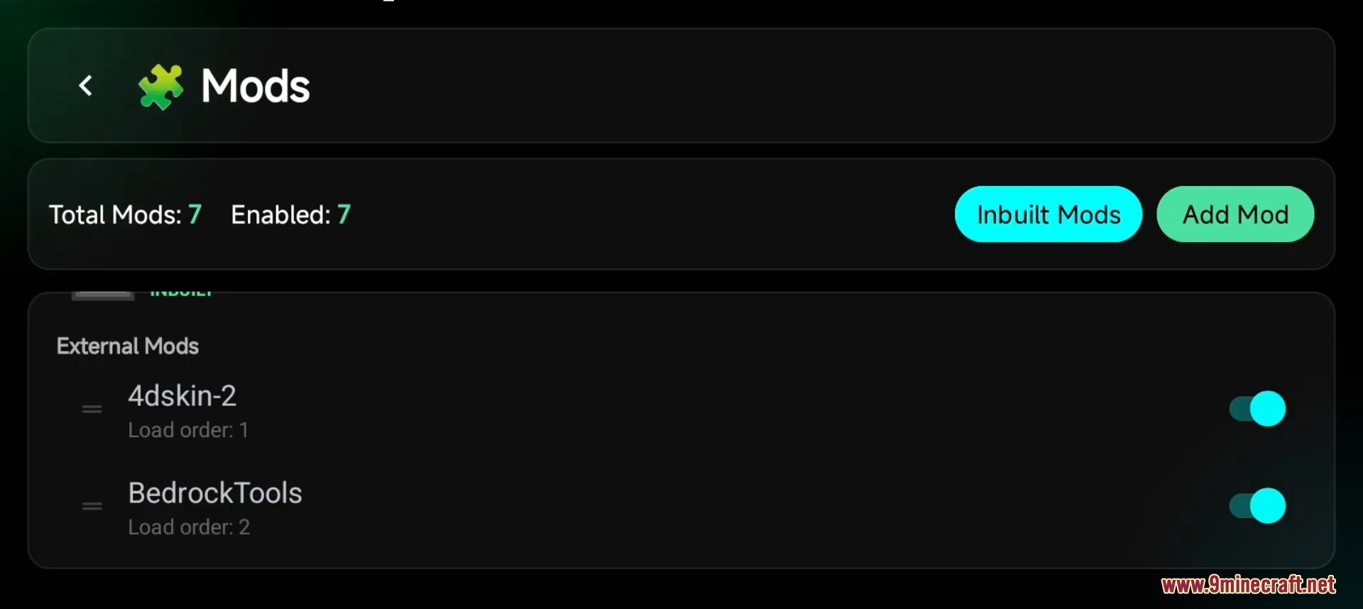 The mods menu showing external mods like 4dskin and BedrockTools enabled
