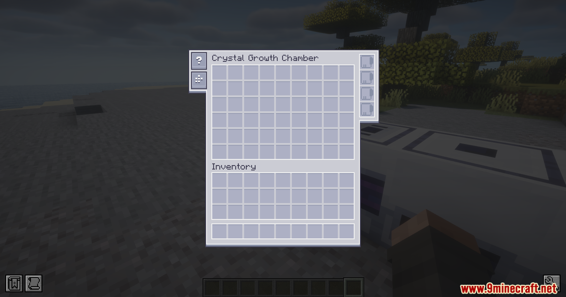 A player views the Crystal Growth Chamber interface in Minecraft