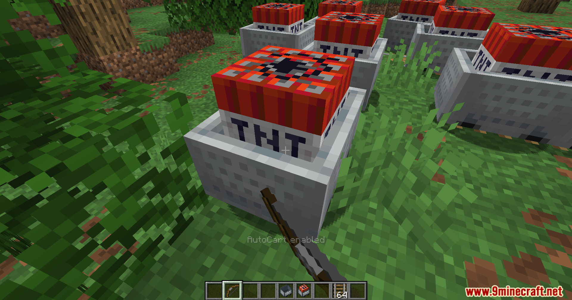 Aiming a bow at TNT minecarts with feature enabled