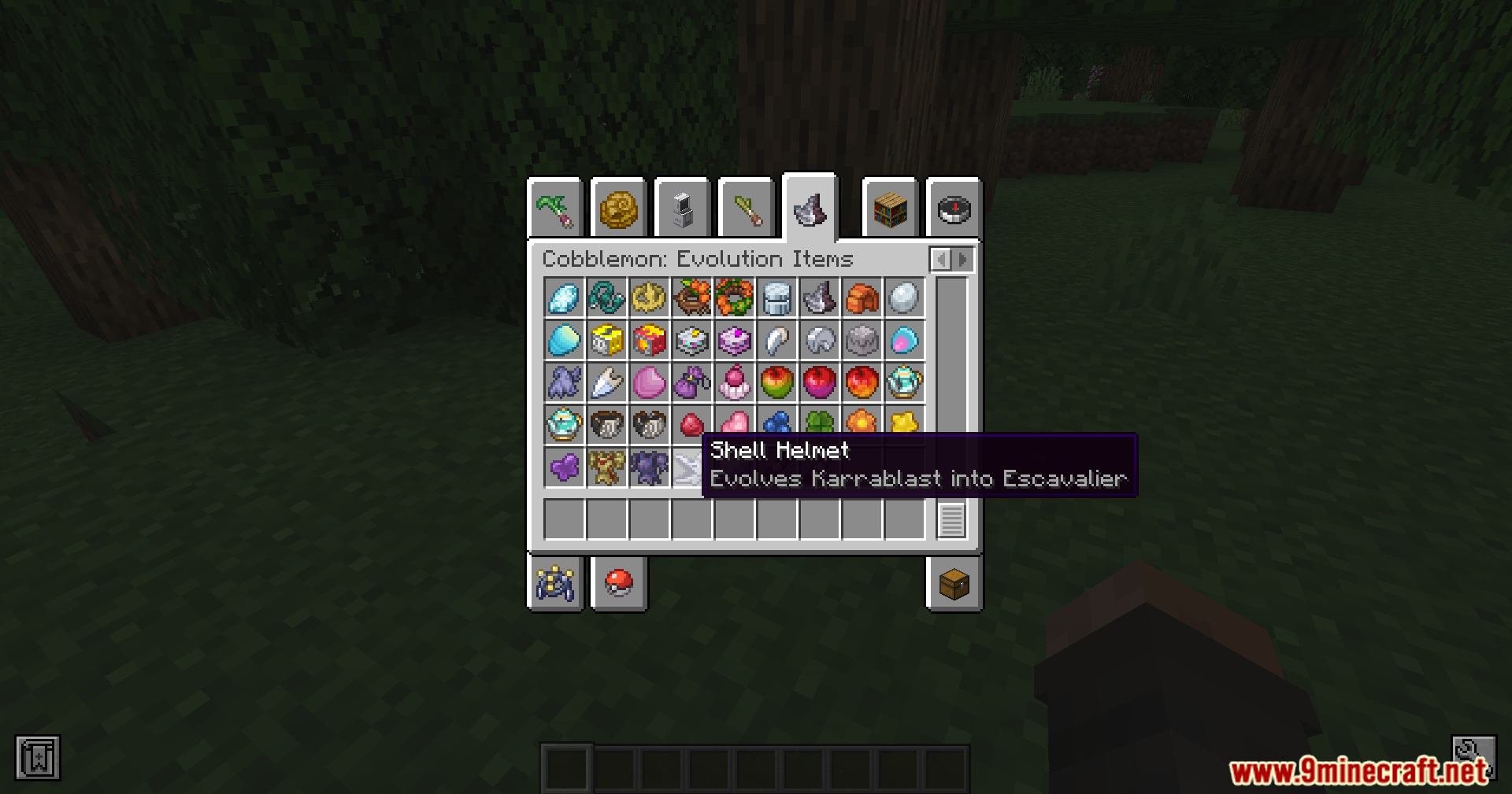 Cobblemon CRZ Moves Pokemon Mod Screenshot 4 Hovering over the Shell Helmet in the Cobblemon Evolution Items inventory