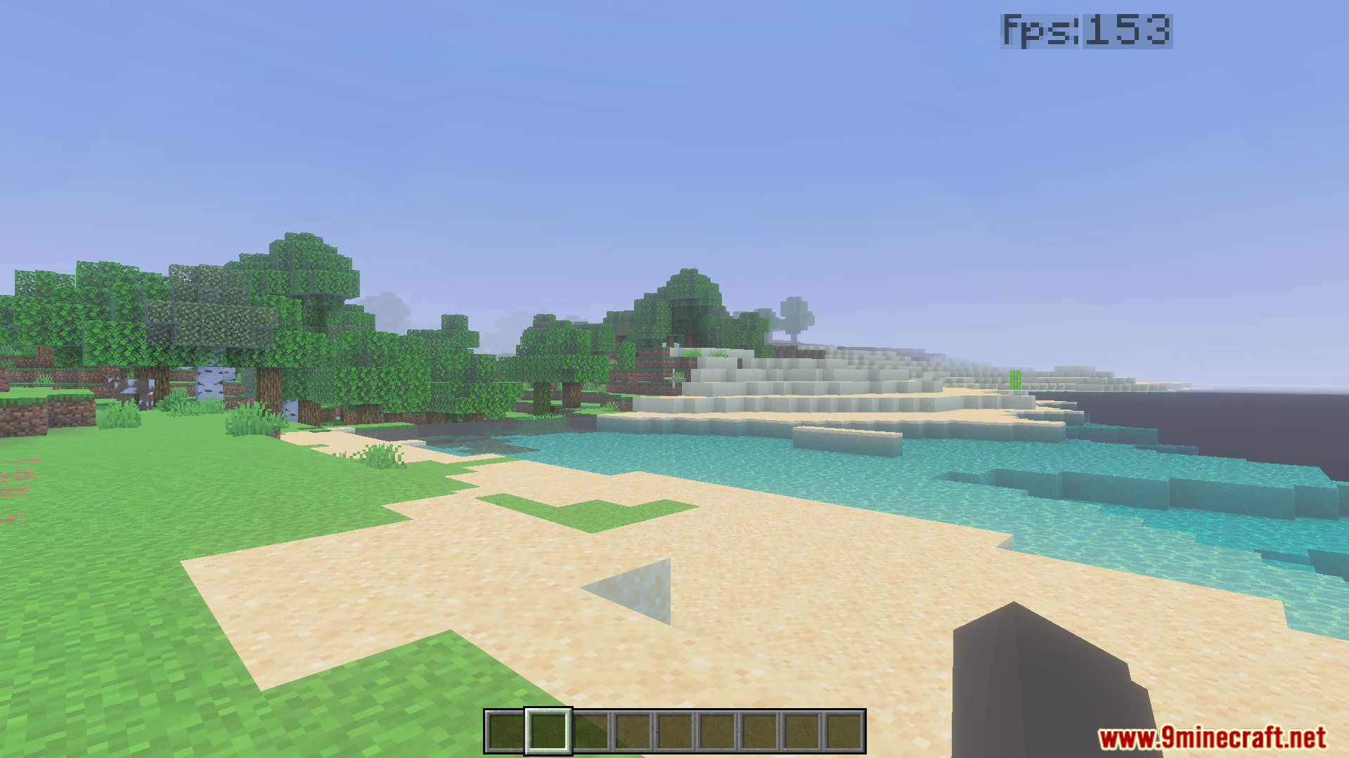 CraftStudios Better FPS Texture Pack Screenshot 1 beach landscape showing static water textures to reduce lag and improve game performance