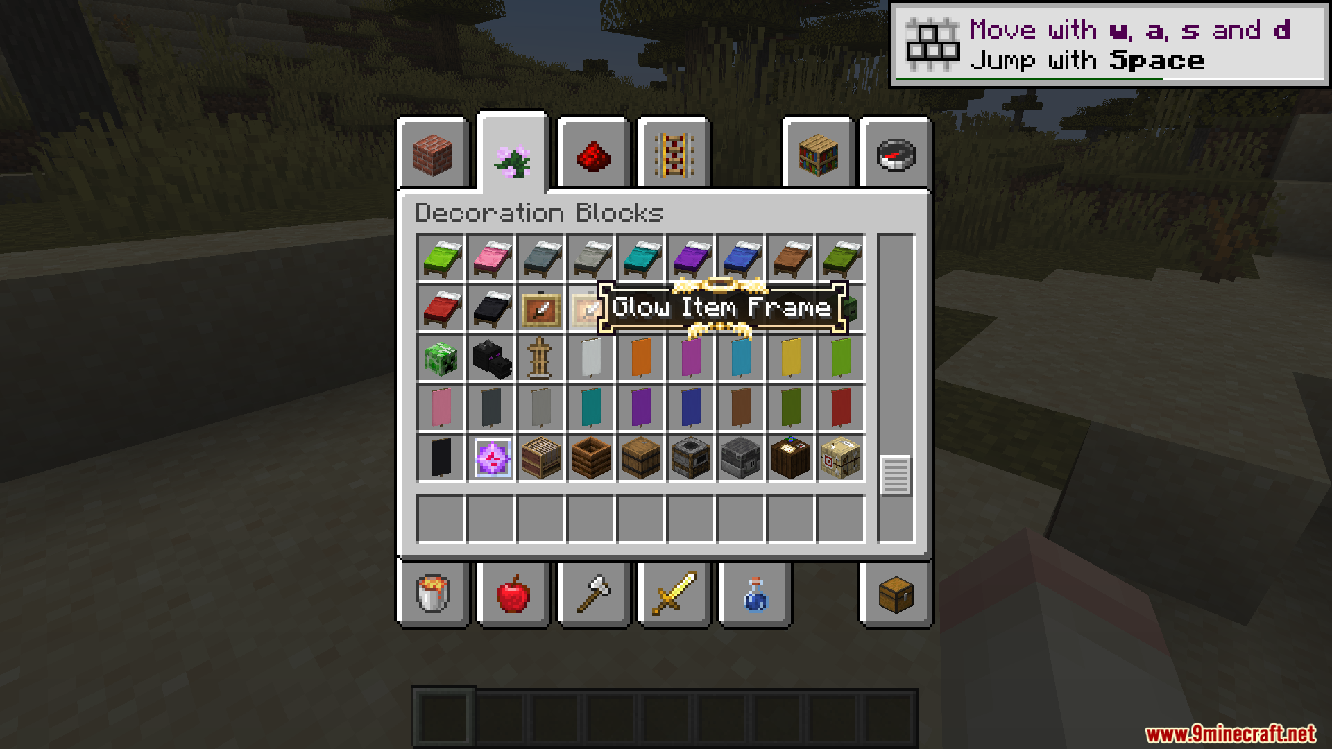 Hovering over Glow Item Frame showing custom tooltip border in inventory
