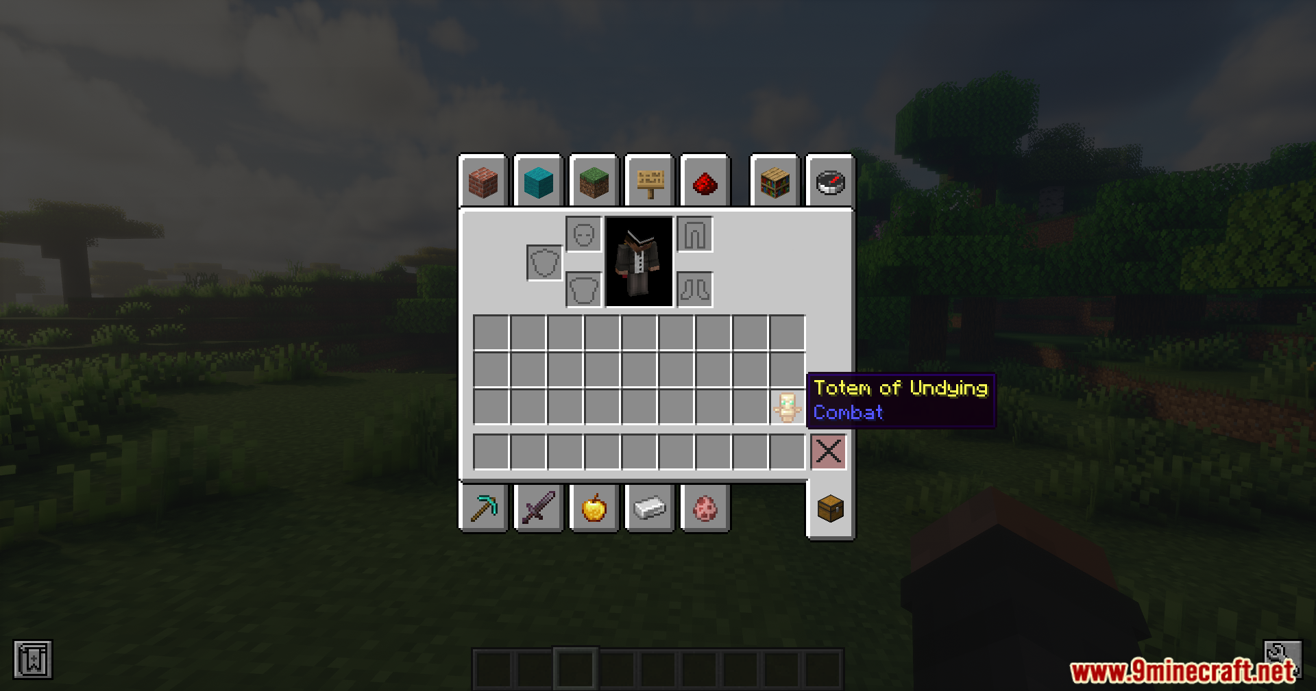 Player inventory showing a Totem of Undying ready for quick offhand equipping