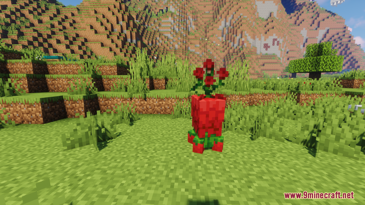 Floral Creeper Resource Pack Screenshot 4 A short red creeper made of flower petals standing in a grassy area