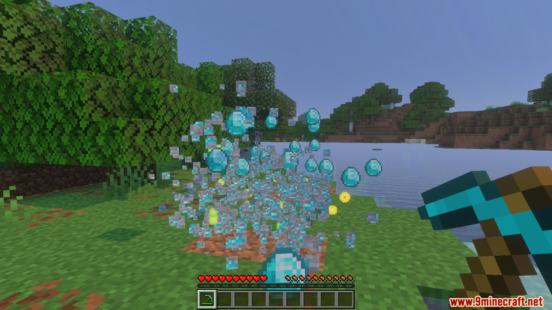 Player instantly breaking ores creating a large cloud of diamond items