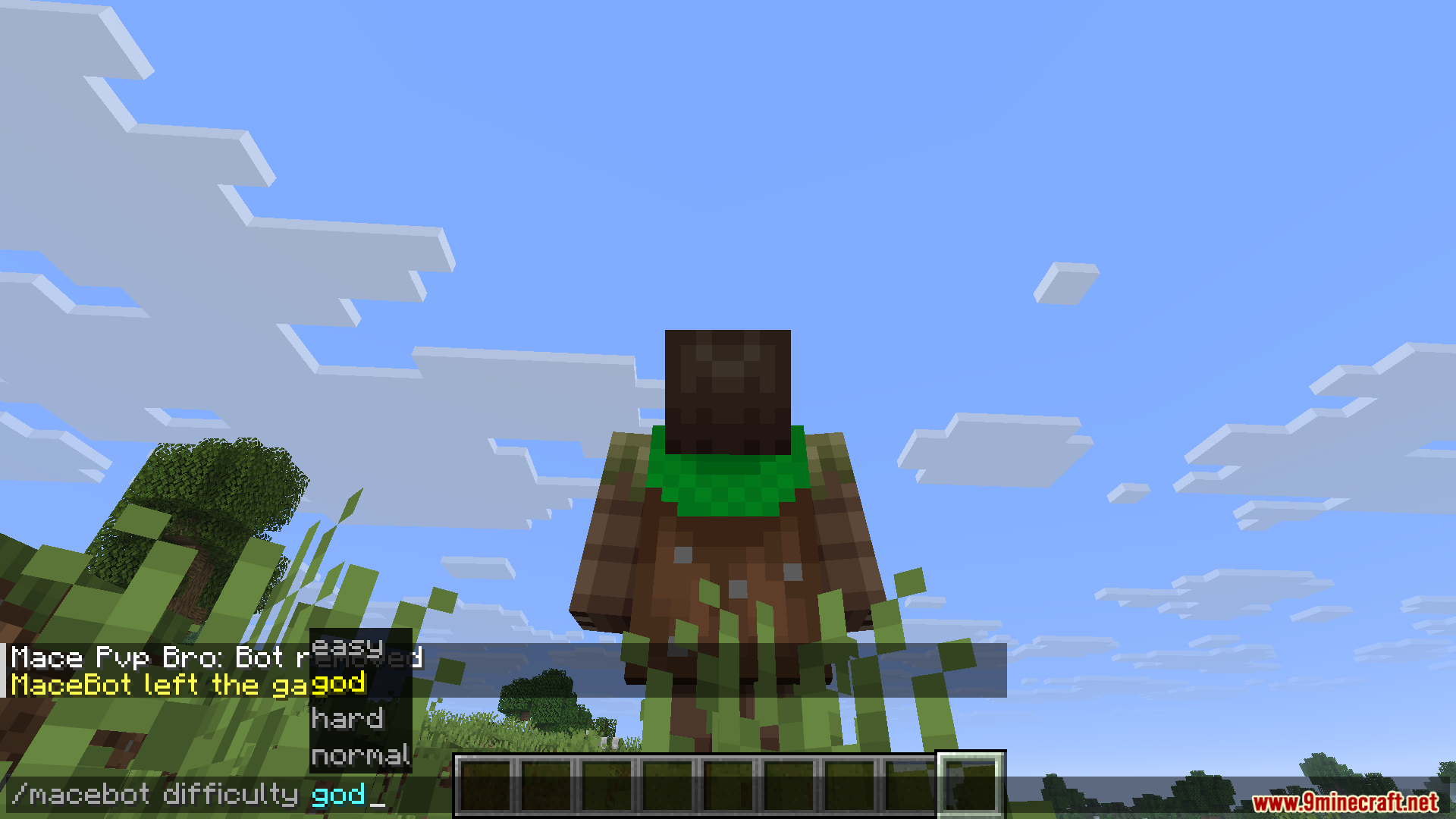 Mace PVP Traning Bot Mod Screenshot 8 Player typing a command to set the training bot difficulty to god