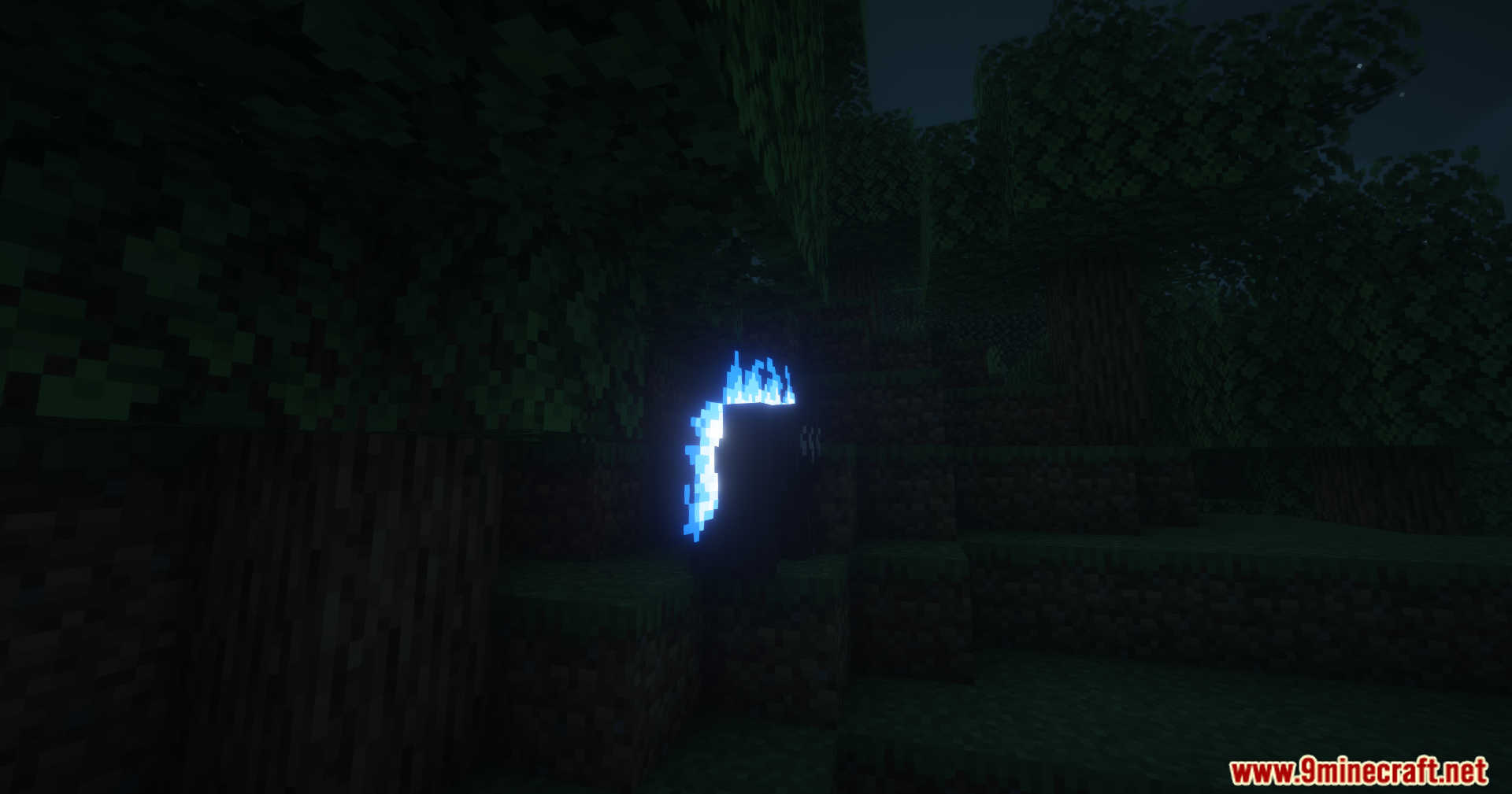 Tensura Better Subordinates Mod Screenshot 2 Glowing blue entity or effect in a dark Minecraft forest environment