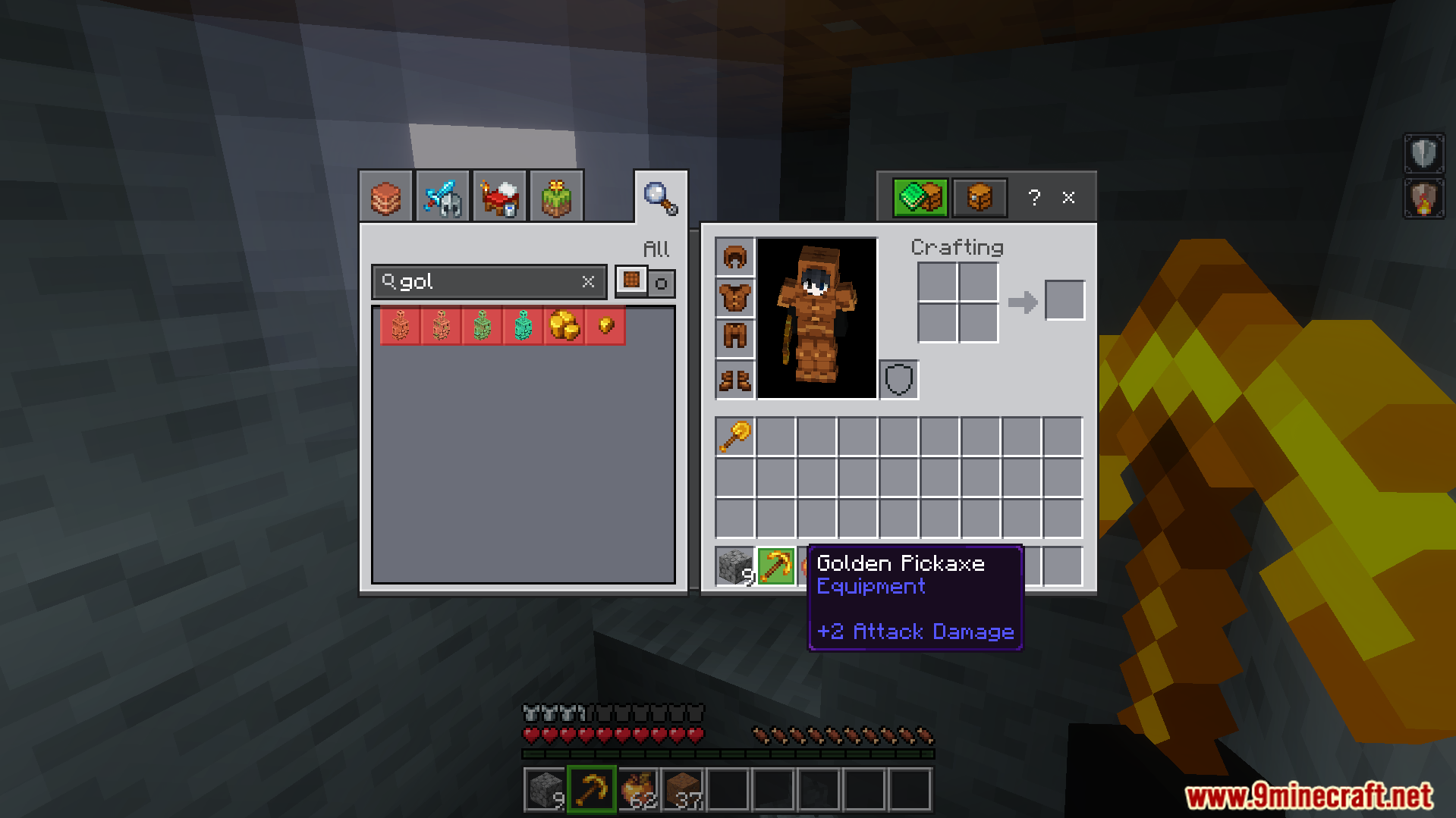TrayePlays Unbreakable Items Addon Screenshot 8 Inventory showing an unbreakable golden pickaxe with no durability bar