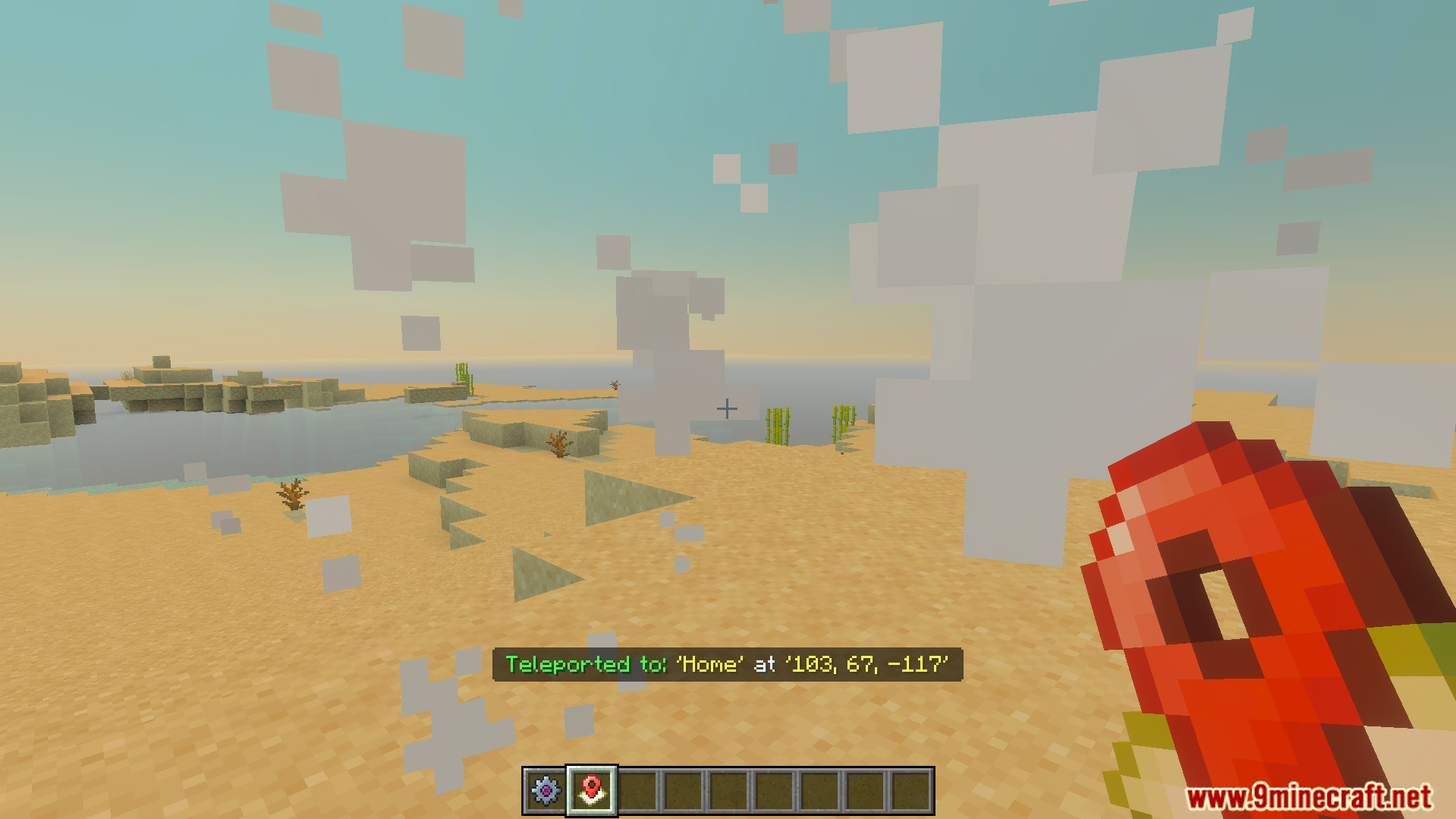Vanilla Waypoints Addon Screenshot 7 Player teleporting to a saved home location using the waypoints manager item