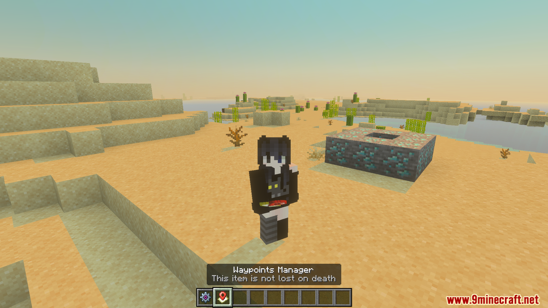 Vanilla Waypoints Addon Screenshot 8 Player holding the waypoints manager item which is not lost on death