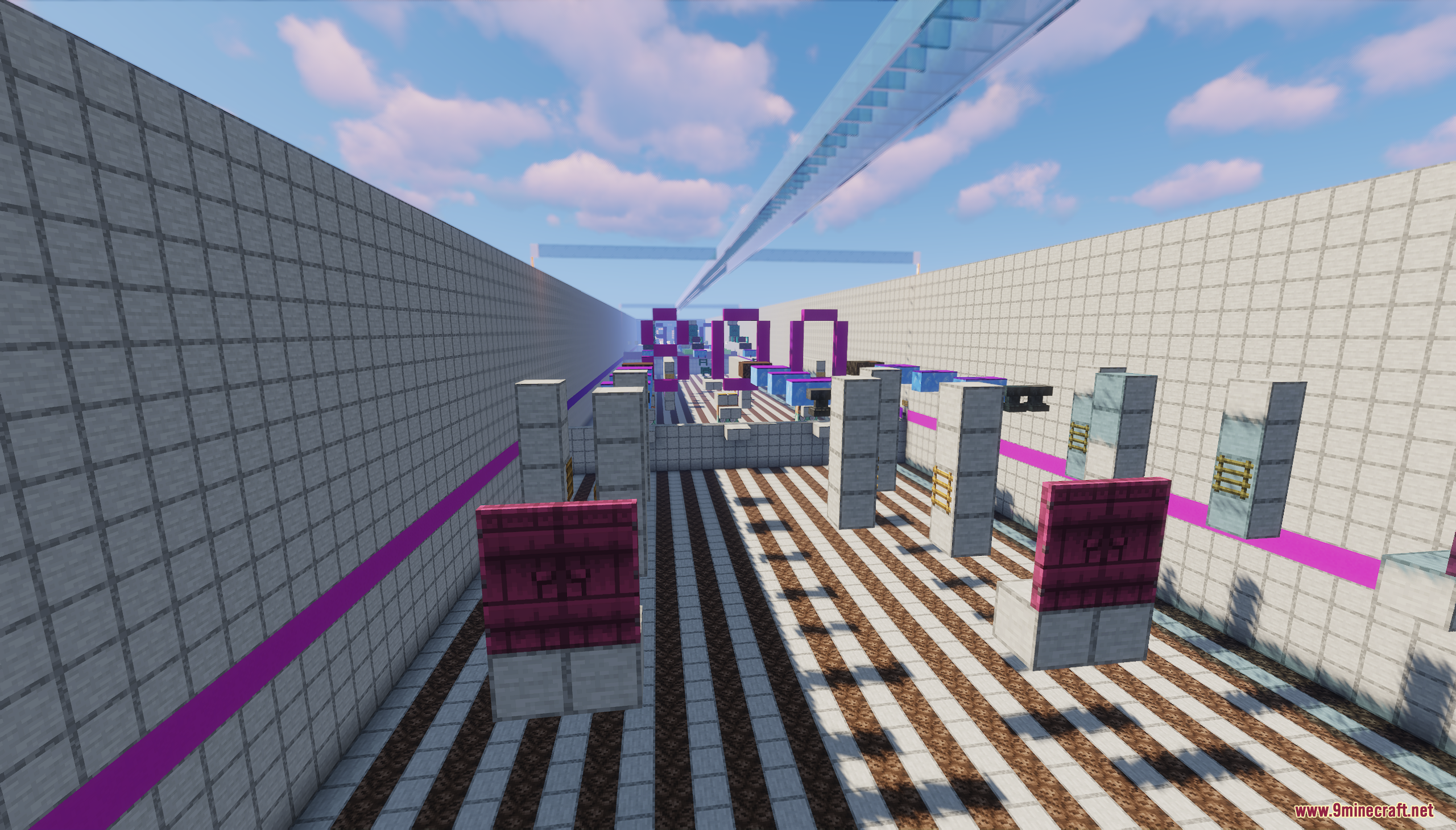 Minecraft parkour course with stone pillars and ladders leading to the 800 mark