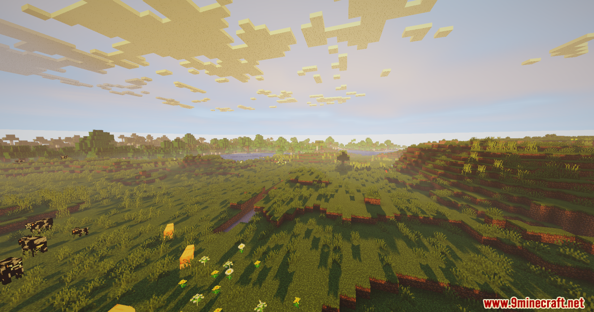 AuraLite Shaders brings realistic lighting and volumetric clouds to the Minecraft landscape