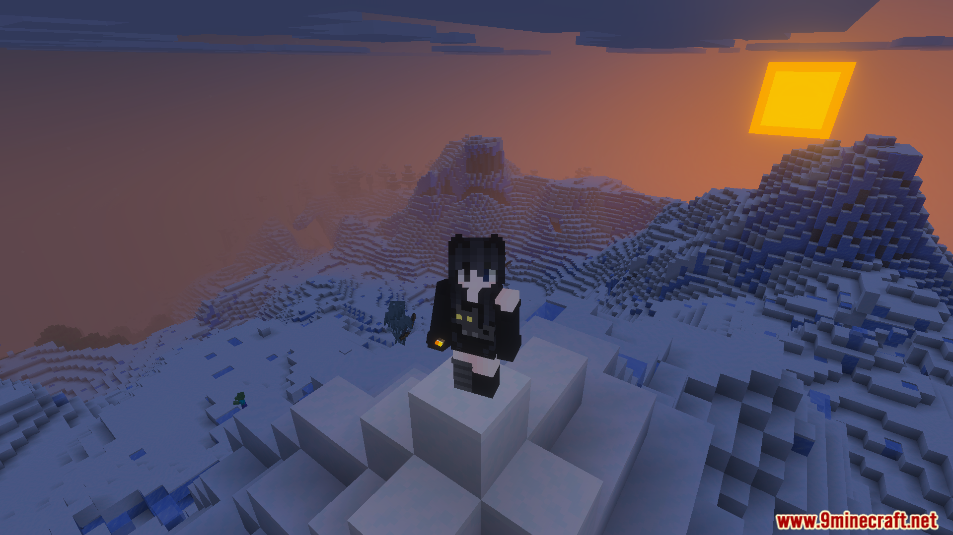 Better Dynamic Light Addon Screenshot 4 Better Dynamic Light Addon showing a player holding a glowing torch at sunset