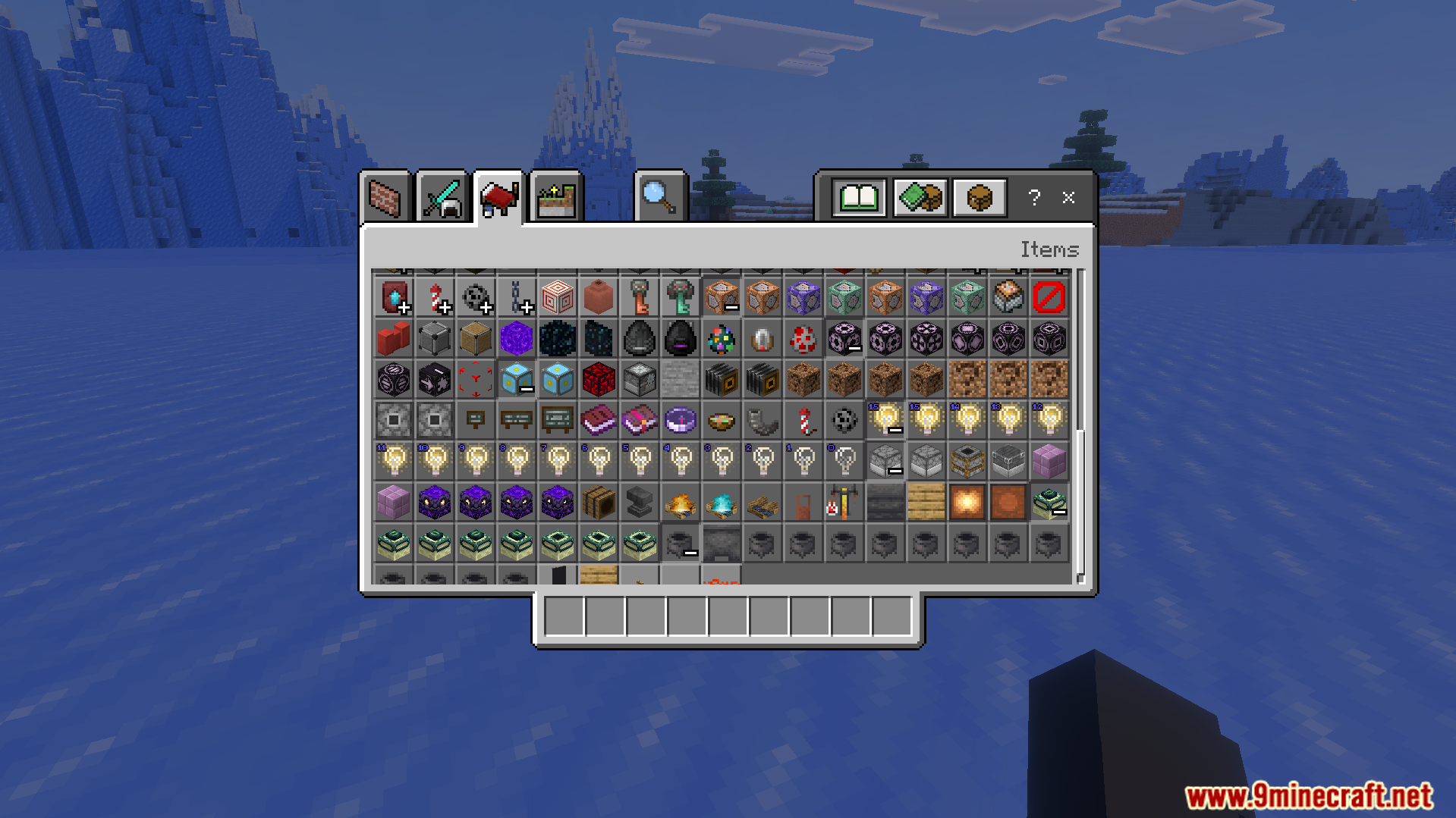 Creative menu showing unobtainable items like command blocks and structure blocks