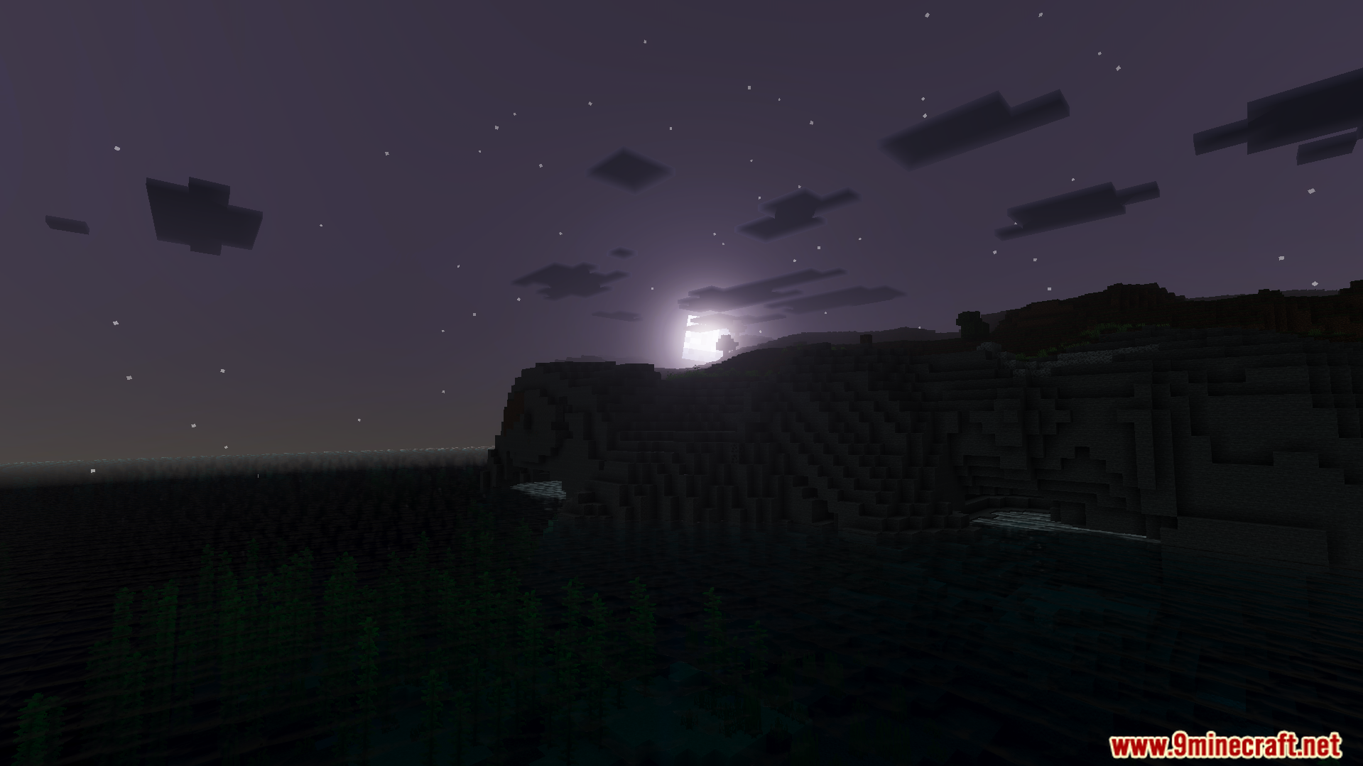 Cloud Visual Shader Screenshot 3 Soft moonlight shines across the ocean surface with gentle waves and realistic reflections