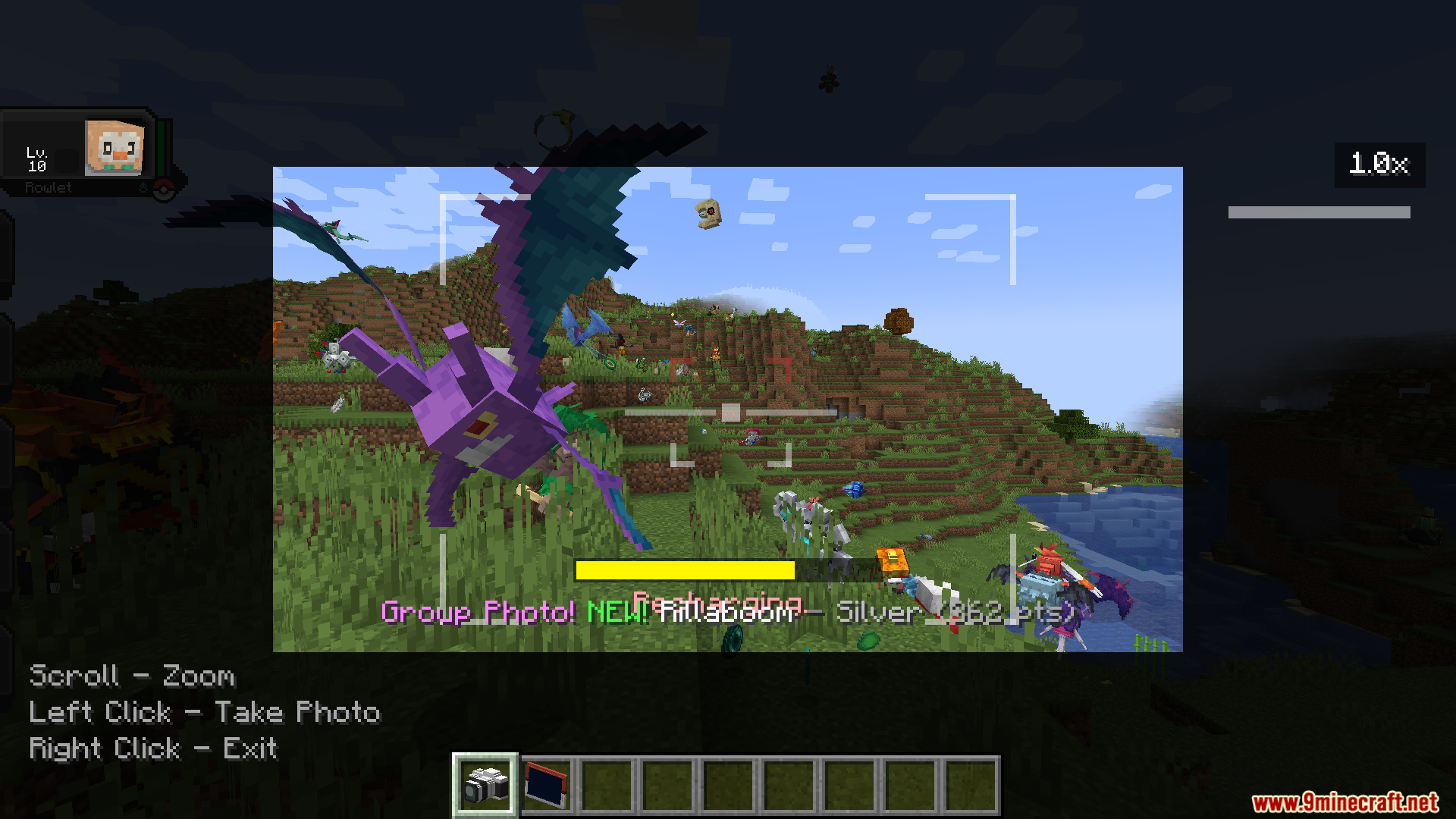 A player takes a silver rank group photo of wild monsters in Minecraft