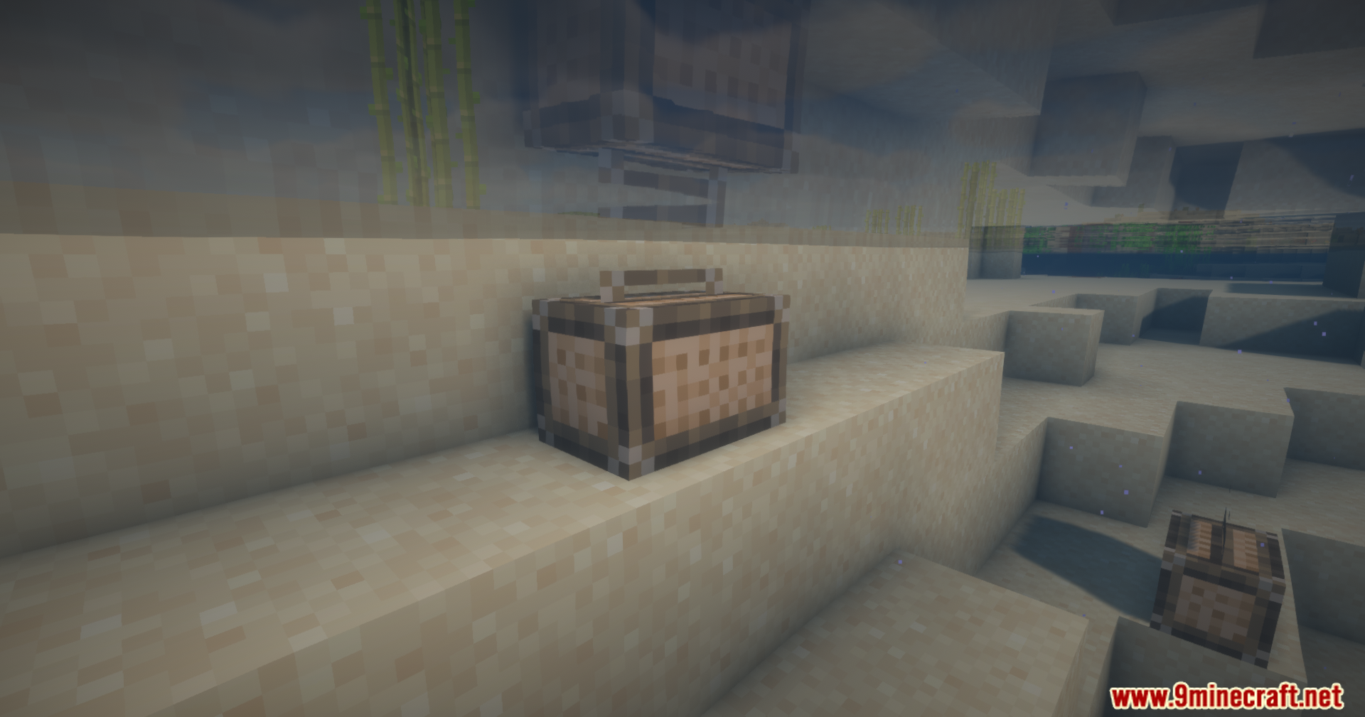 Fishermen's Trap Mod Screenshot 7 A wooden block from Fishermen Trap is placed on the sandy floor