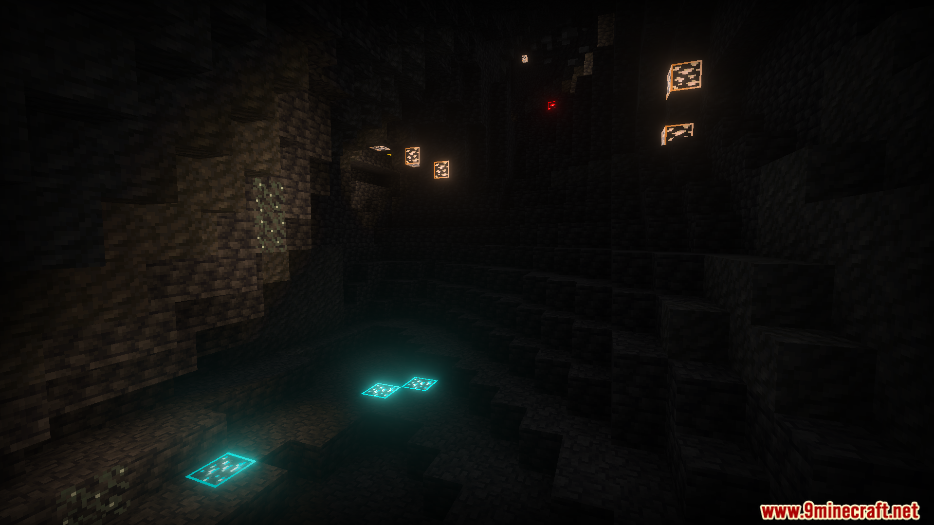 Glowing Ores Animated Texture Pack adds bright outlines to valuable underground resources