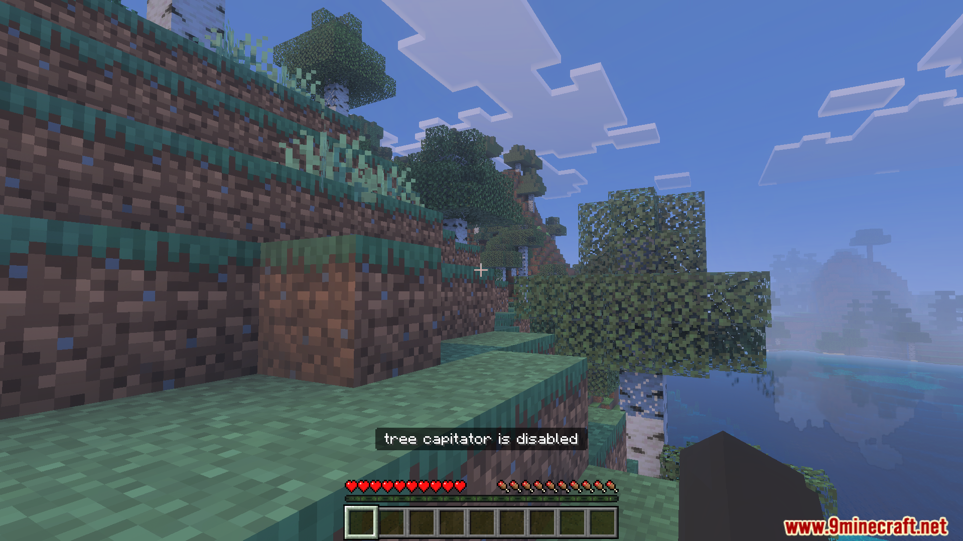 Howard Survival Addon Screenshot 2 A message on screen stating that the tree capitator feature is disabled