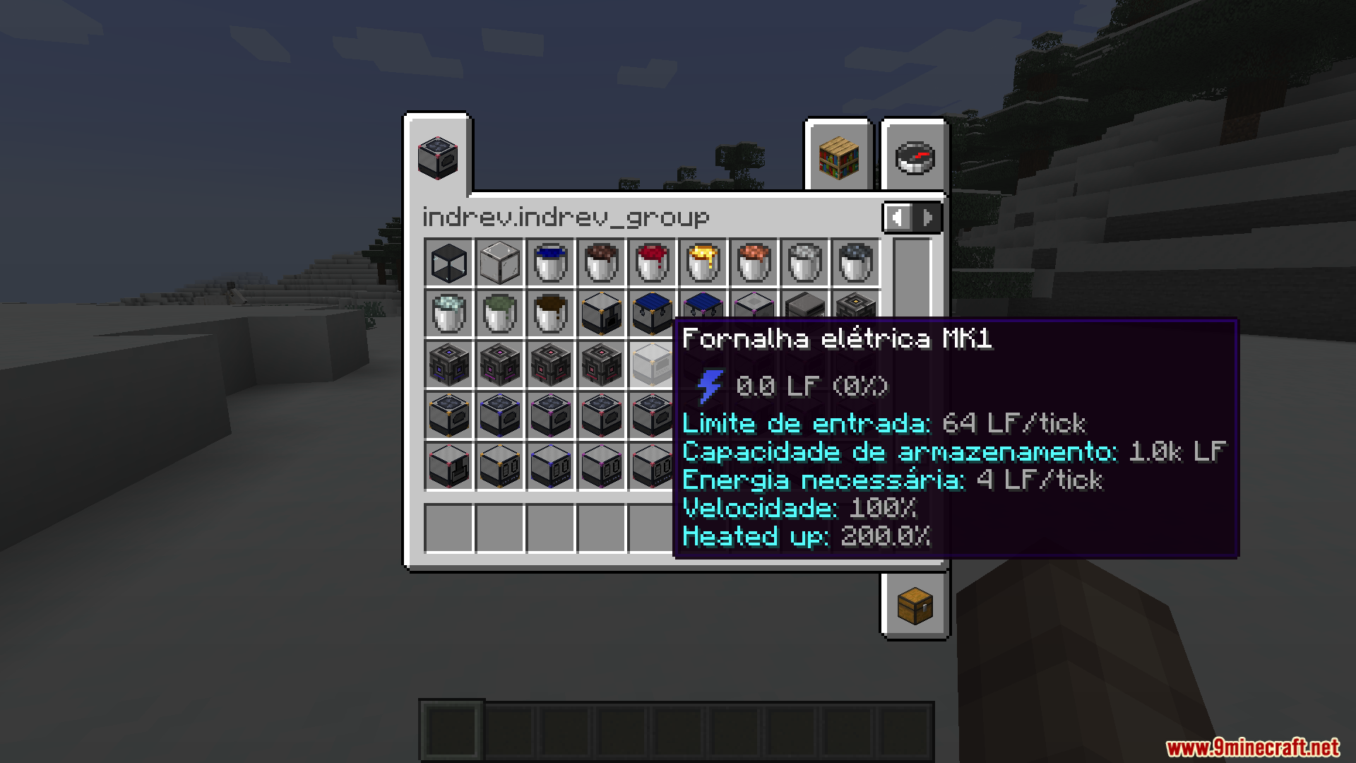 Minecraft creative inventory displaying machine items with Portuguese tooltip for Electric Furnace