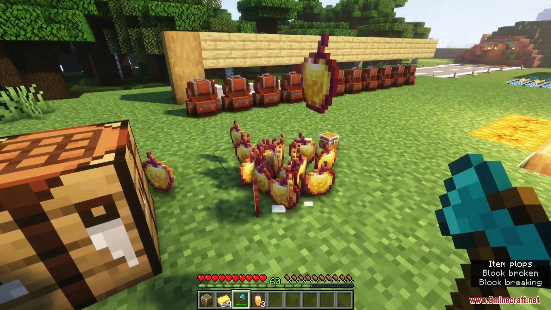 Using an upgrade item to grow a chest in place without losing items