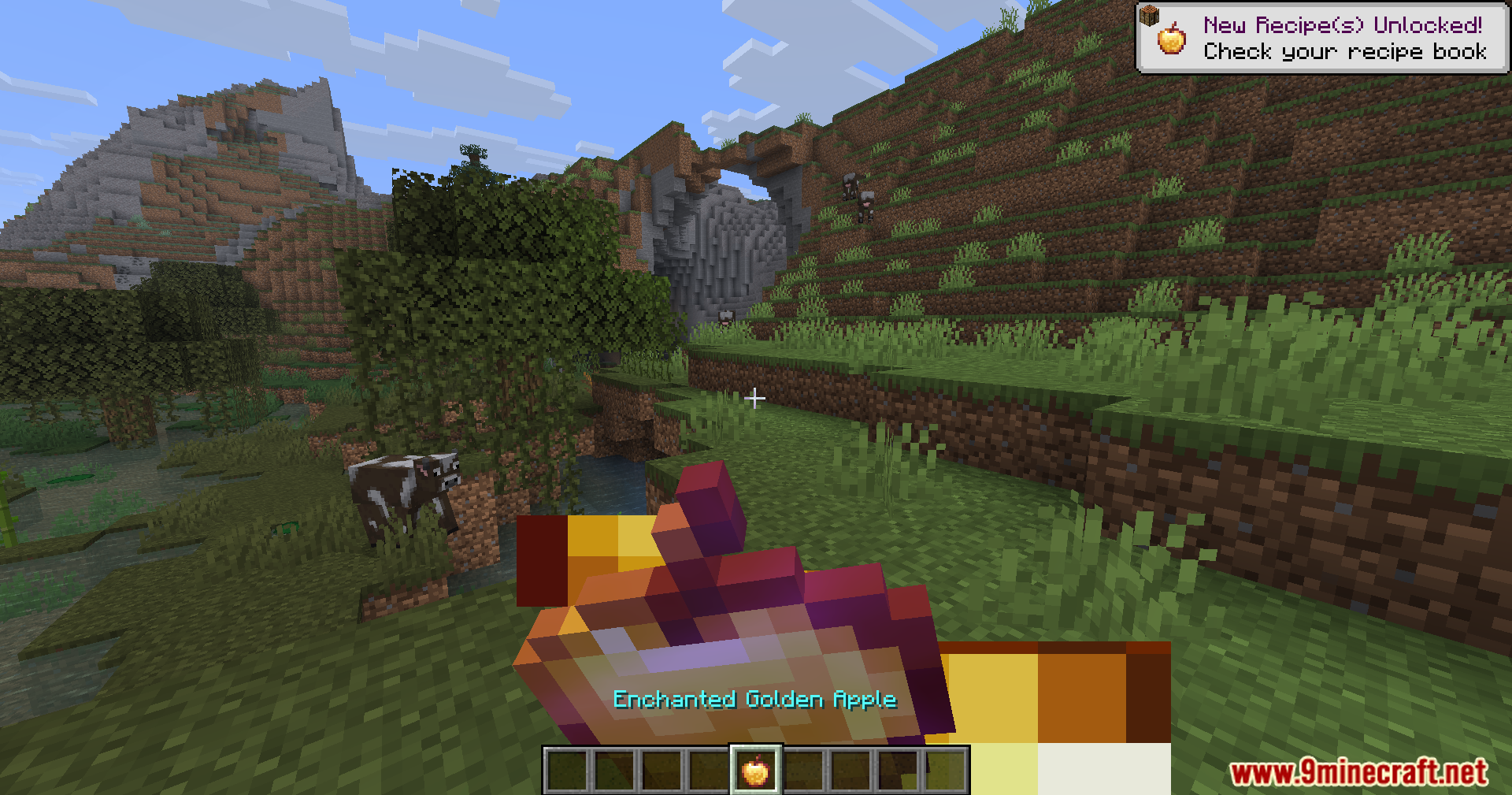 Craftable Enchanted Golden Apple feature from the Legacy Mechanics Data Pack