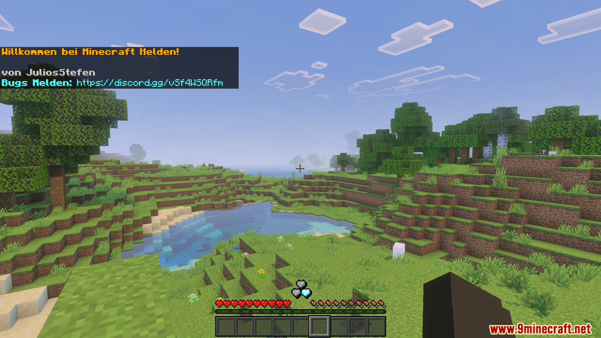 M Helden Addon Screenshot 6 A welcome message for the competitive survival project appears in the chat