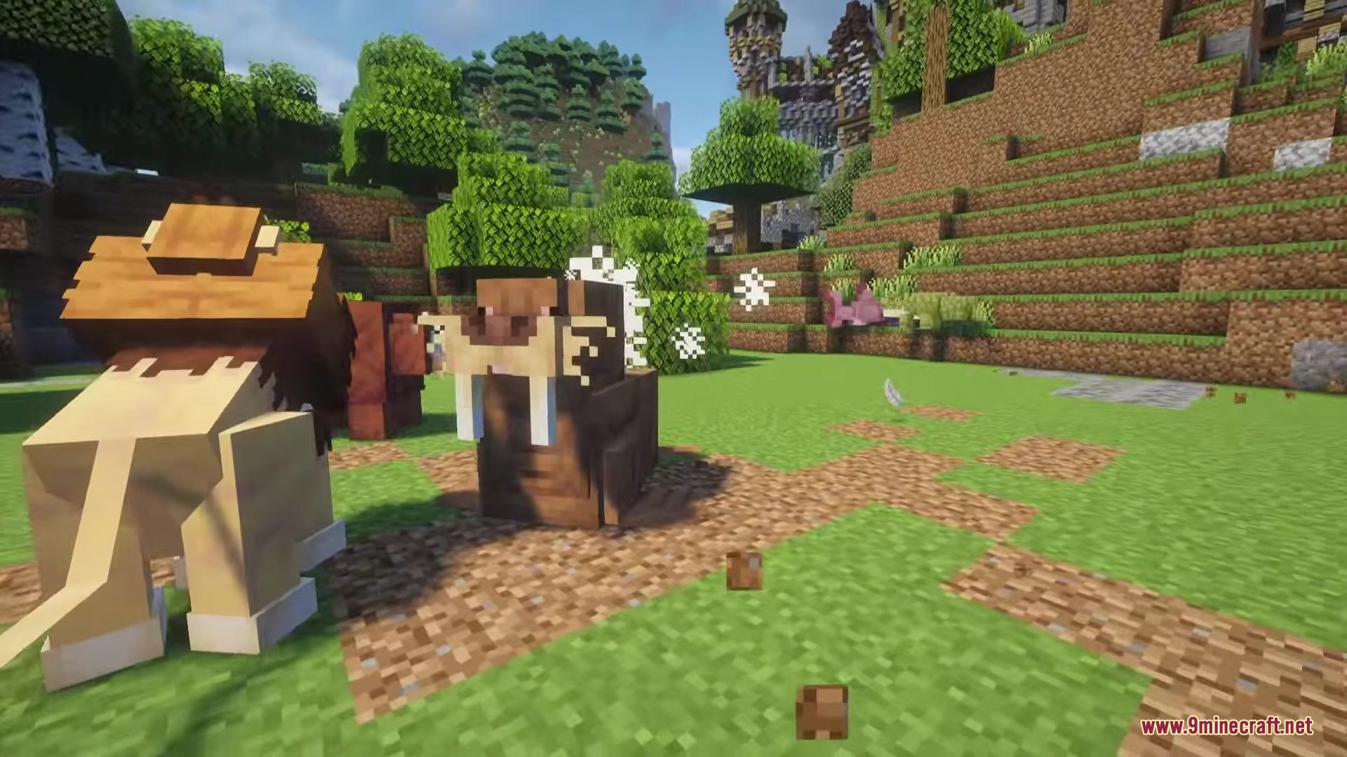 Mod Primal Mod Screenshot 2 A lion and a walrus stand together in a grassy Minecraft field