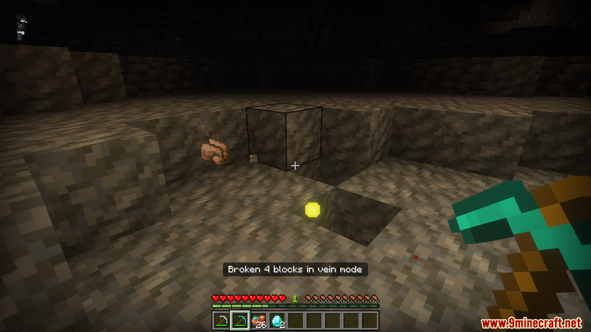 Player breaks four blocks in vein mode using the Naitangs Vein Miner Addon