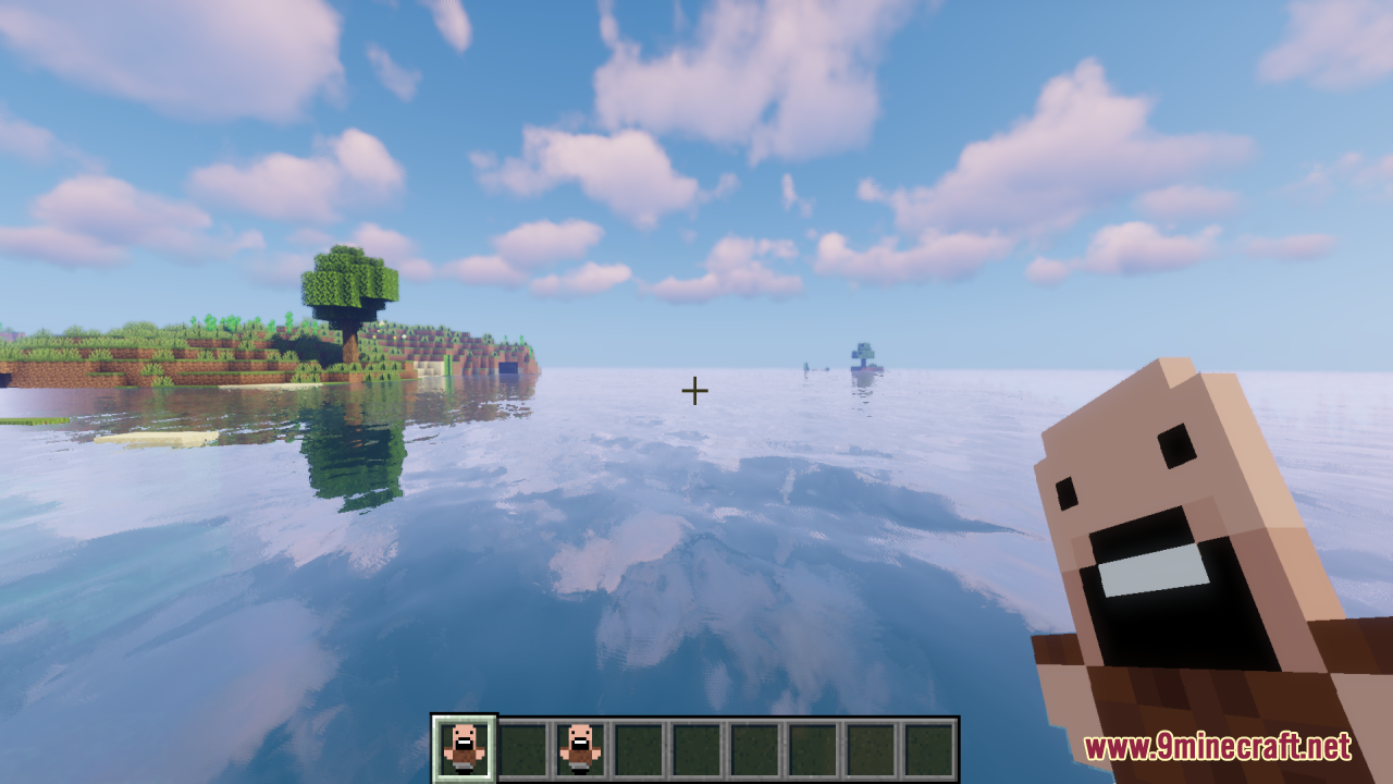 Notch Totem of Undying Resource Pack Screenshot 8 The Notch totem pops up on screen while looking at the ocean water