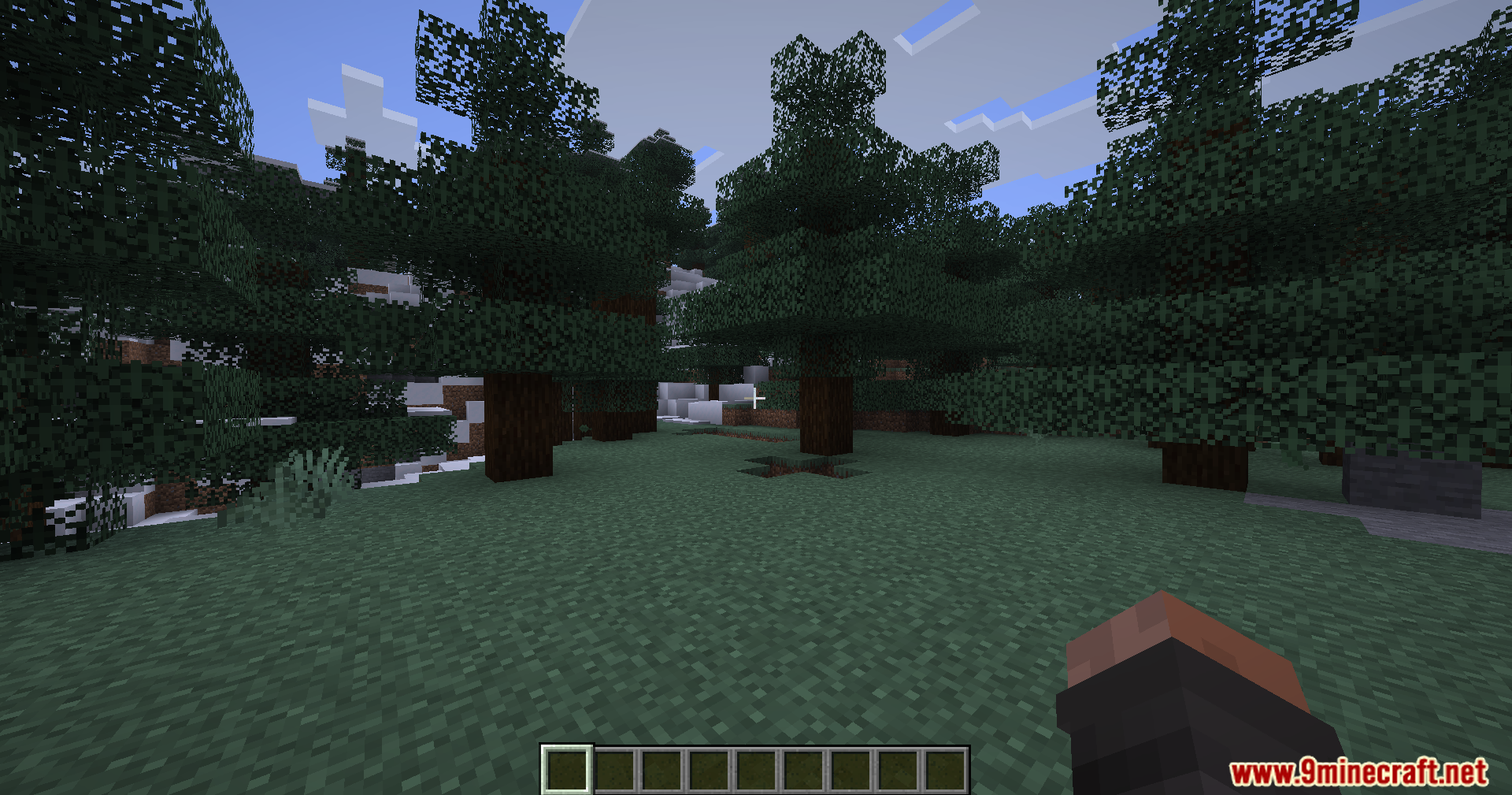 Pv Addon Soundphysics Mod Screenshot 3 A player explores a dense spruce forest with green grass and tall trees