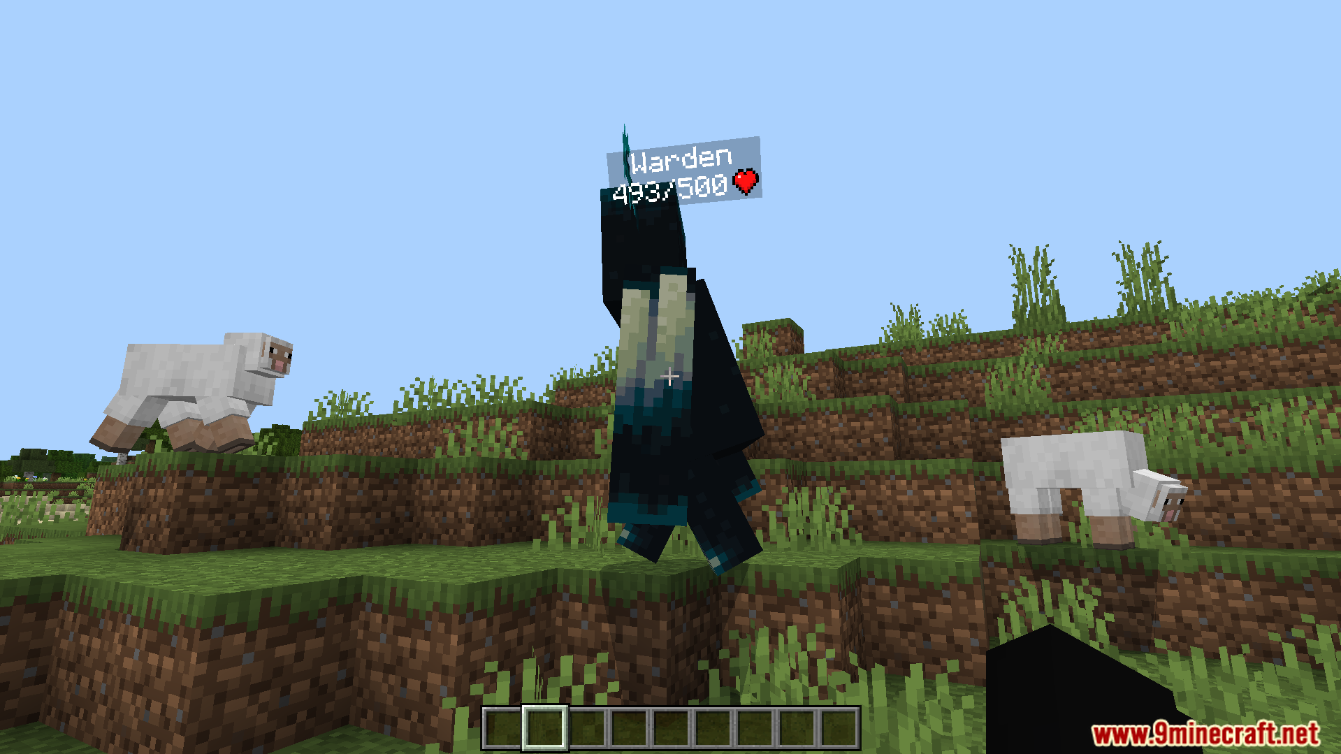 Simple Health Indicator Addon Screenshot 3 A Warden mob displaying a floating health bar with a red heart icon