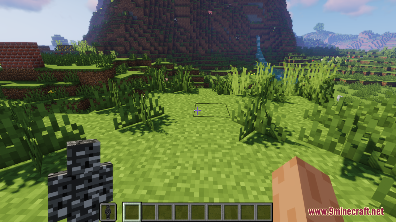 Skin Totem 3D Edition Resource Pack Screenshot 1 Minecraft player holding a custom 3D totem shaped like their character skin
