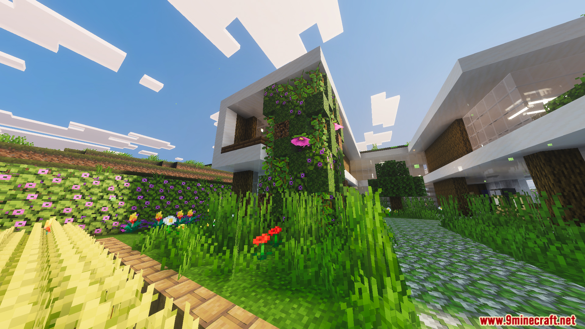 Survival Modern House Map featuring a lush garden and modern architecture