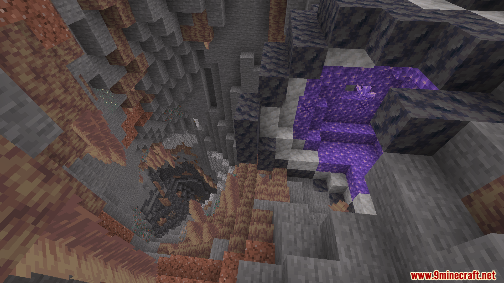 Sycs Night Vision Addon provides clear visibility inside a deep dark cave