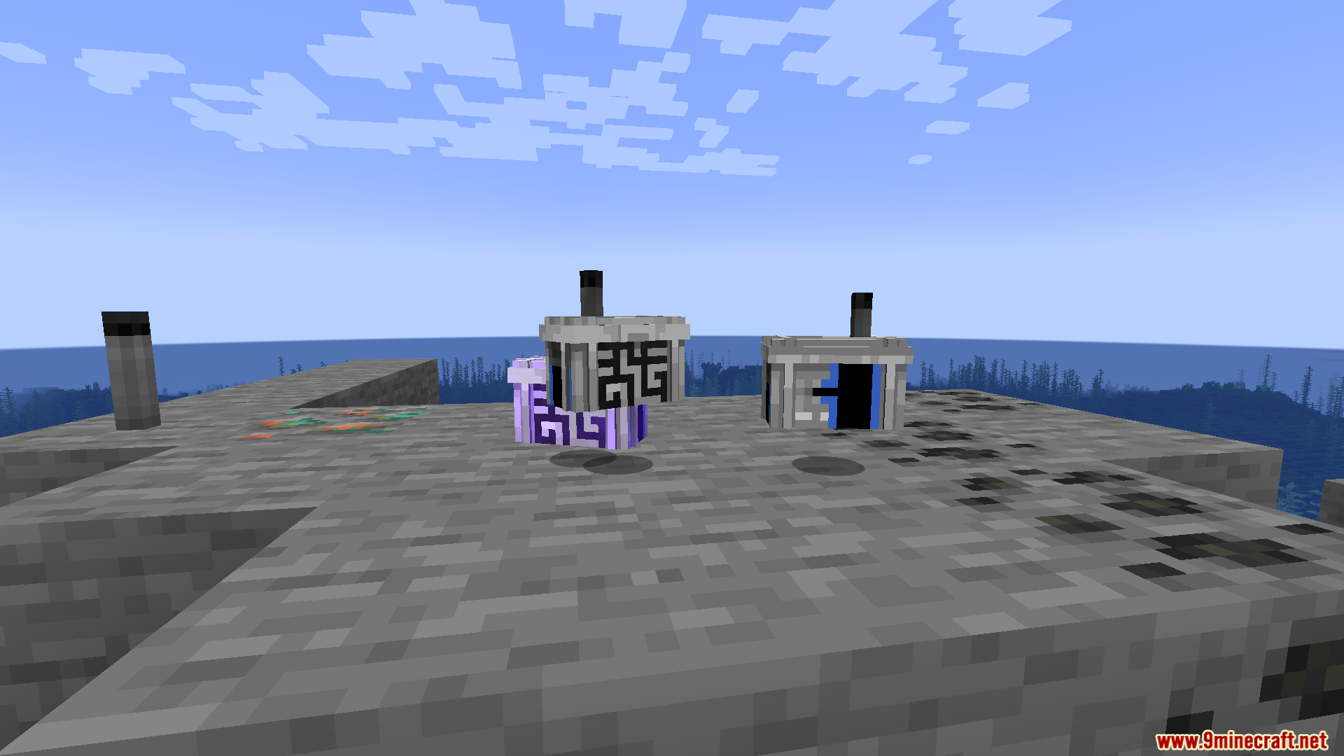 TaCZ Refined Ammo Box Mod Screenshot 3 TaCZ Refined Ammo Box and wireless transmitters placed on a stone platform