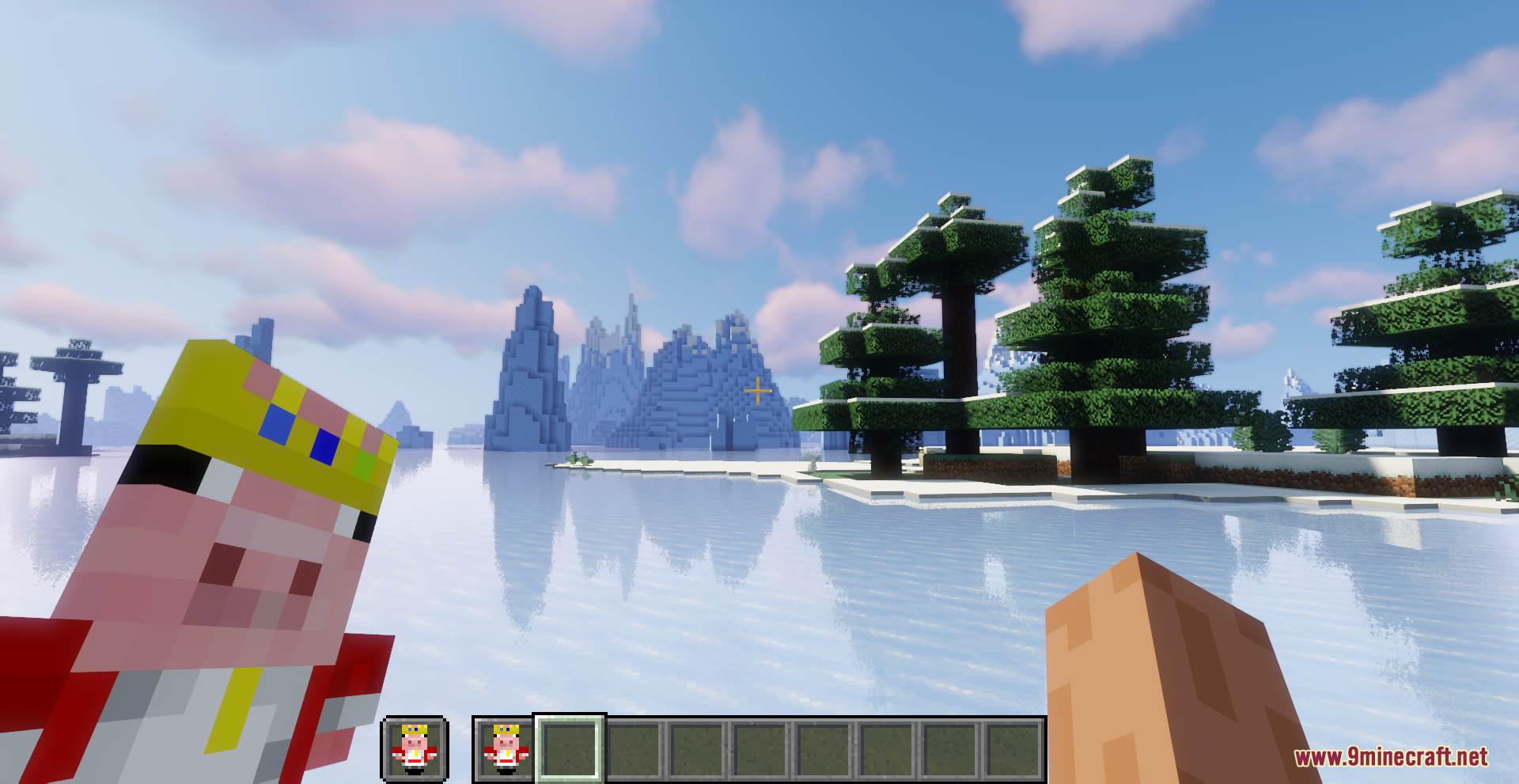 Technoblade Totem of Undying Resource Pack replaces the vanilla totem with a pig