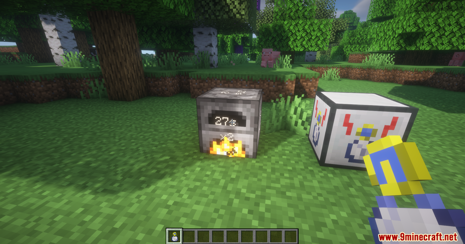 Time in a Bottle Charger Mod Screenshot 9 Player holding a time bottle next to a TIAB Charger block and furnace