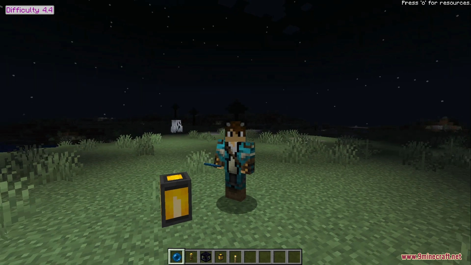 The special torch blocks fitting cleanly into a survival build