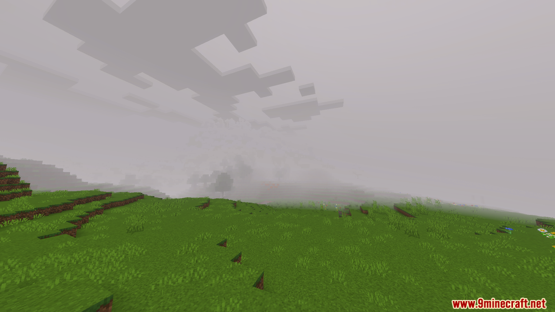 Ultimate FPS Booster Texture Pack Screenshot 6 Green hills with adjusted fog settings to boost speed on older devices